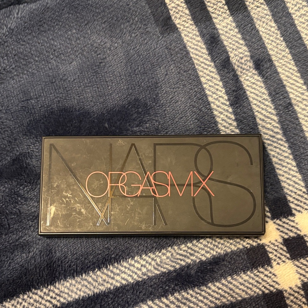 NARS Orgasm X Palette in Black and Pink